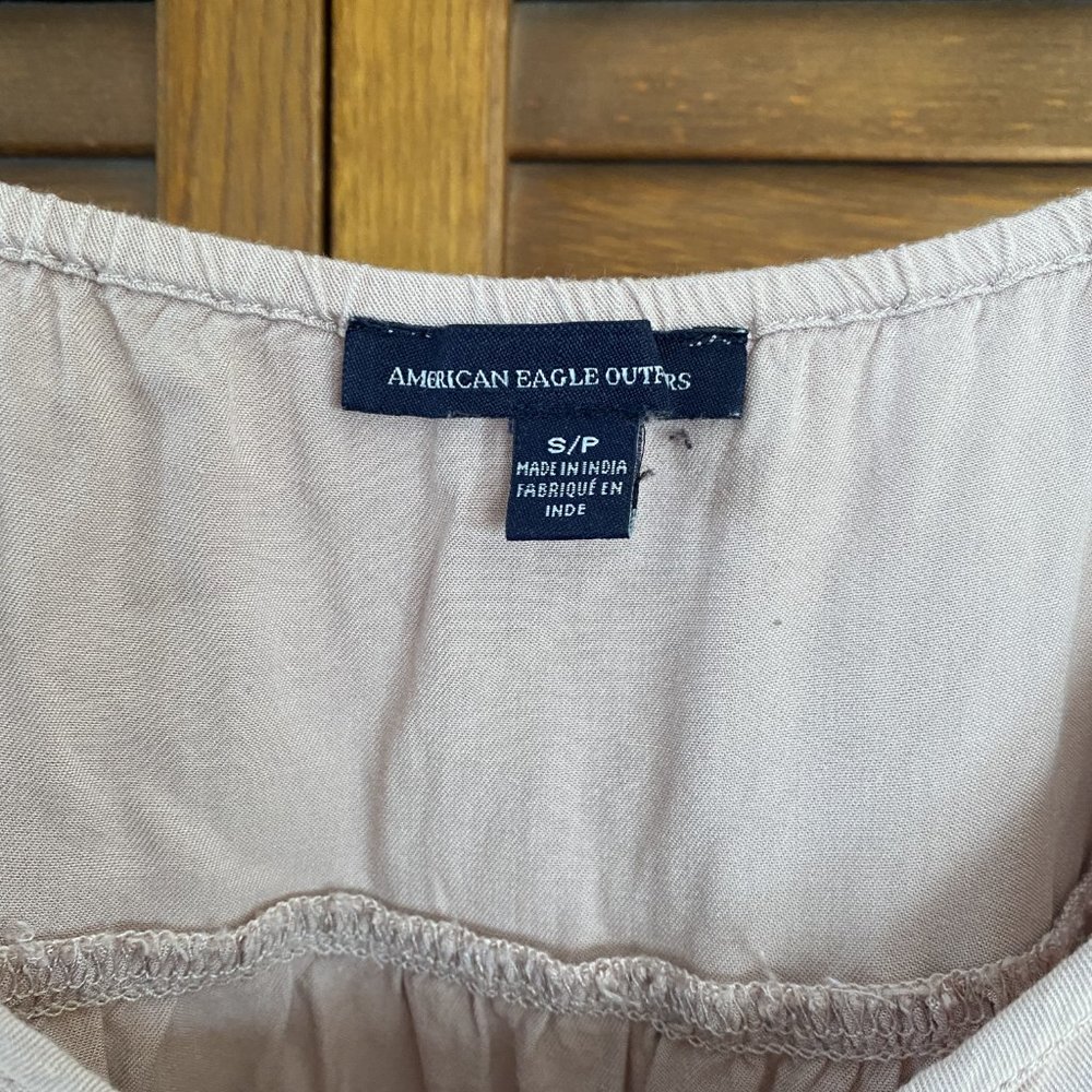 American Eagle Ruffle Tank - Picture 3 of 3